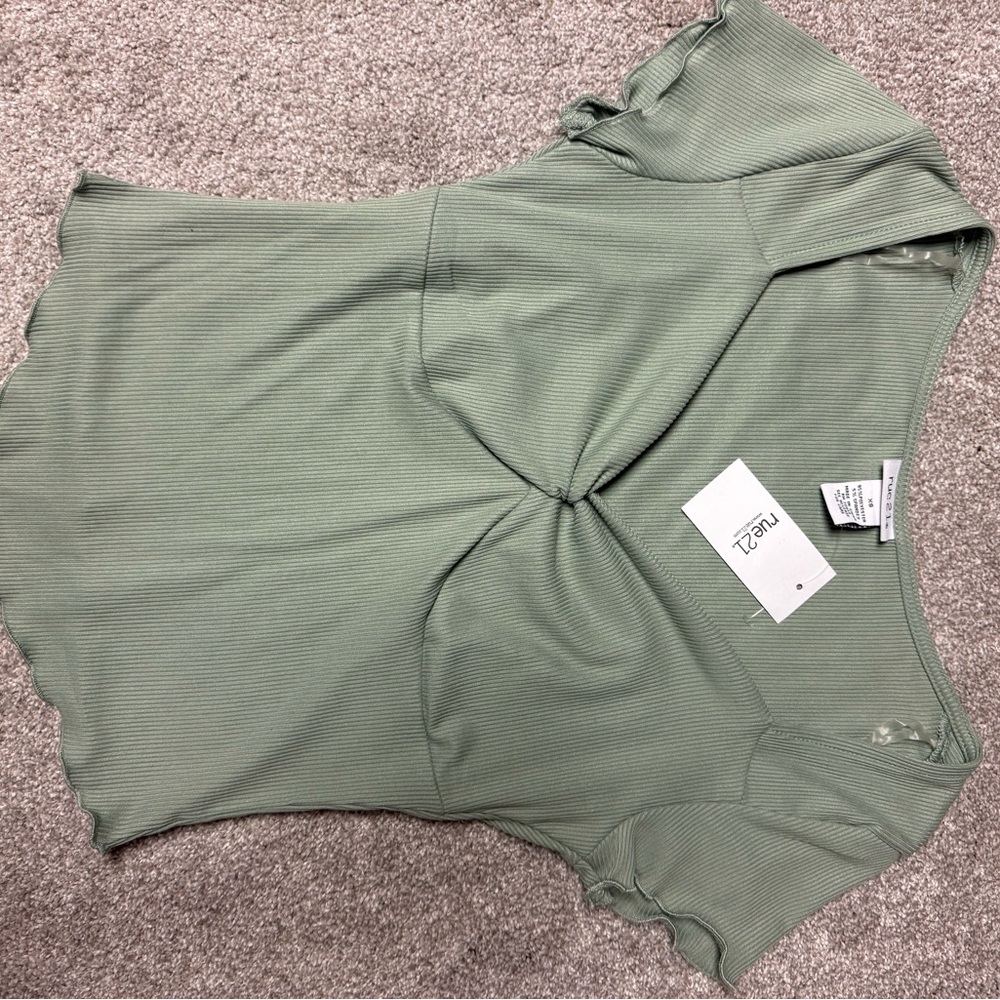 Rue21 Green Tie Front Fitted Blouse